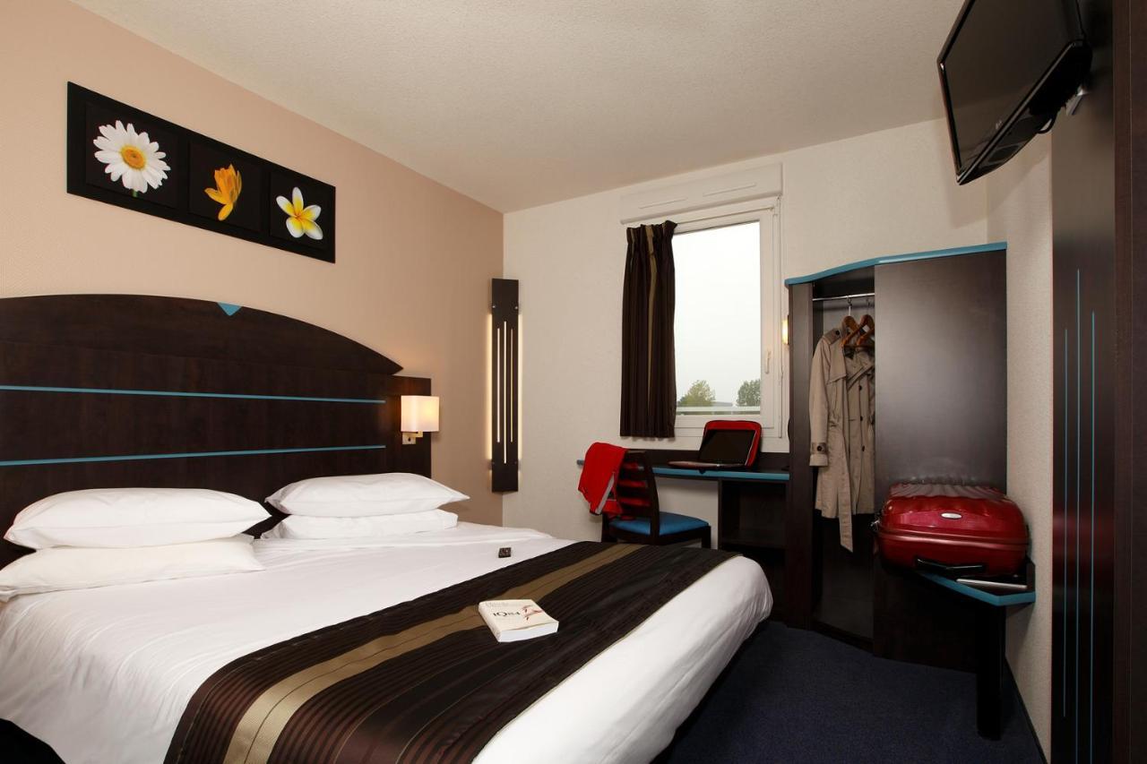 Kyriad Hotel 3*